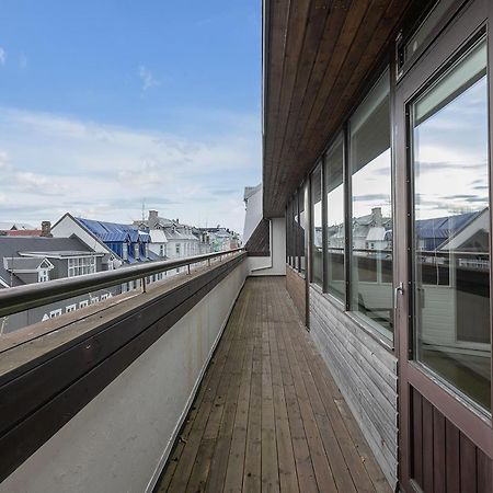 Penthouse Apt On The Shopping Street-Free Parking Reykjavík Eksteriør bilde