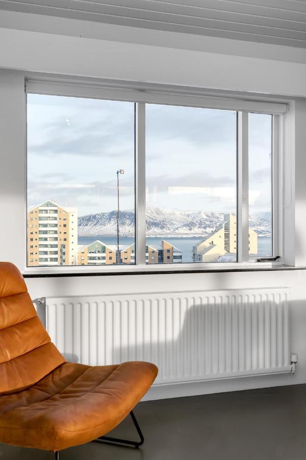 Penthouse Apt On The Shopping Street-Free Parking Reykjavík Eksteriør bilde